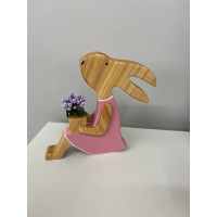 Зайка с букетиком (натуральный дуб)